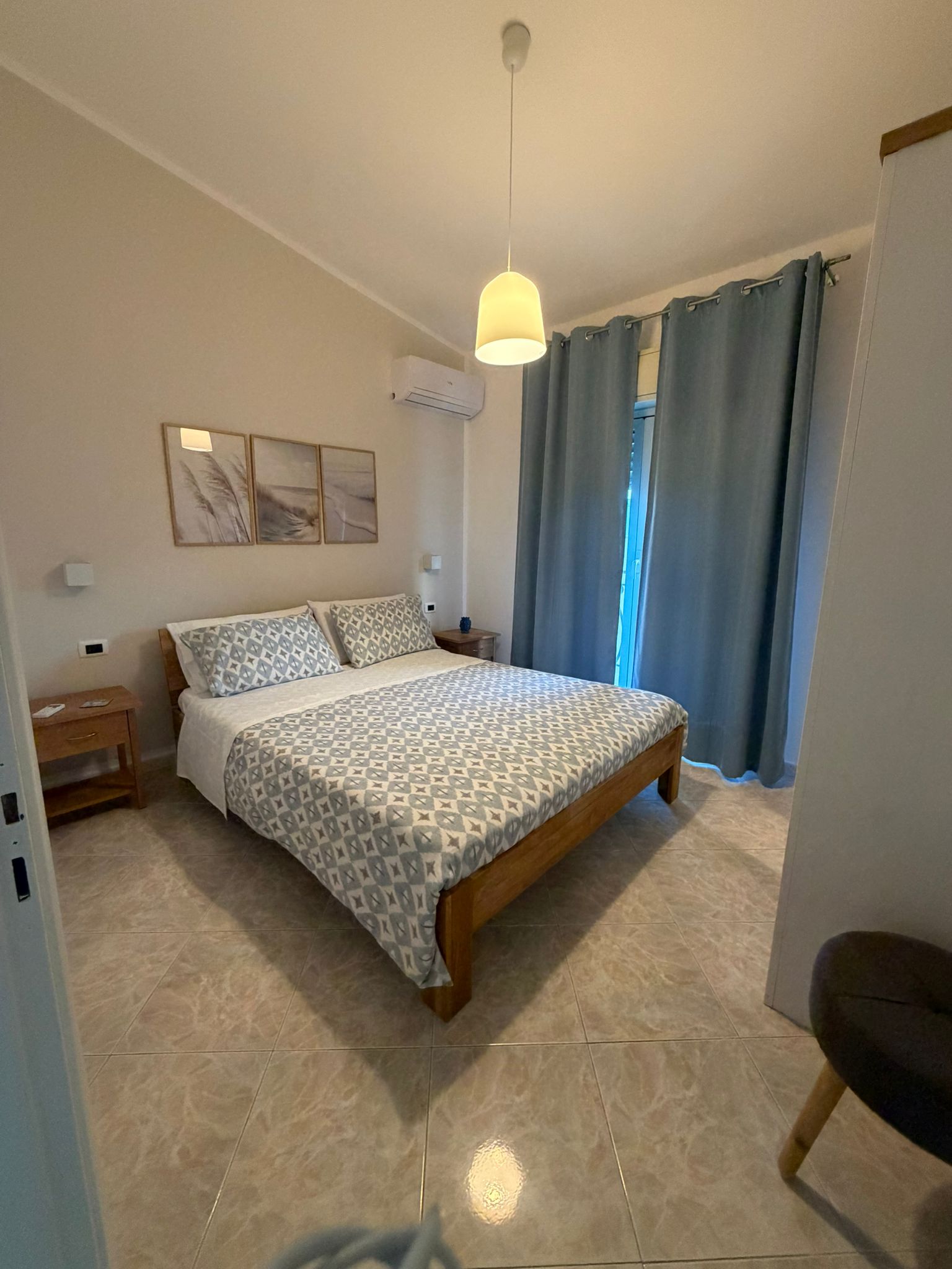 Seconda vista della camera da letto